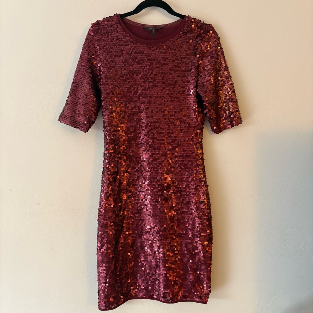 BCBGMaxAzria Burgundy Marta sequin bodycon dress Size M Midi Party Cocktail